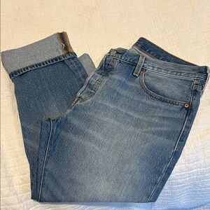 Levi's Women's Boyfriend Jeans in Medium Blue Wash